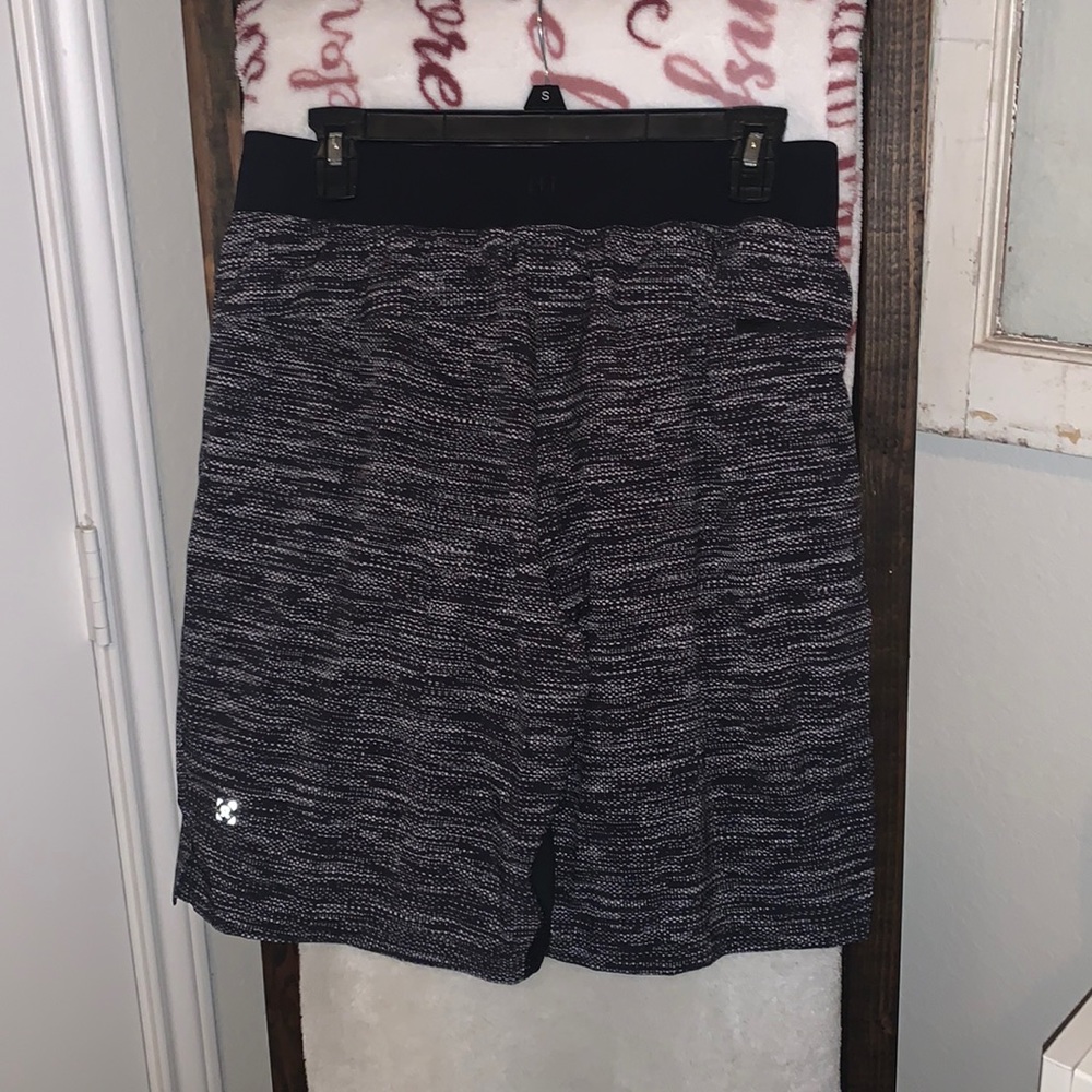 Black and white lululemon mens shorts
